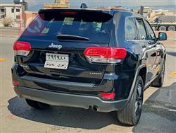 جیپ گراند شیرۆکی